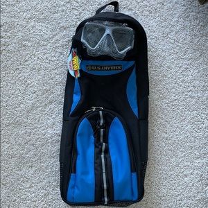 U.S. divers snorkel set